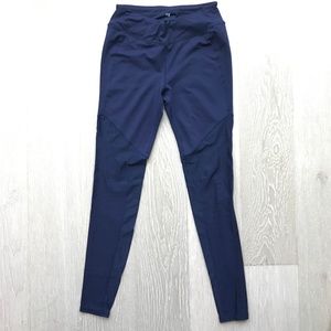 Leggings w/ vented legs